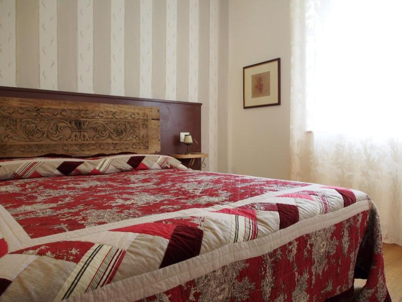 Apartment with Balcony image 4