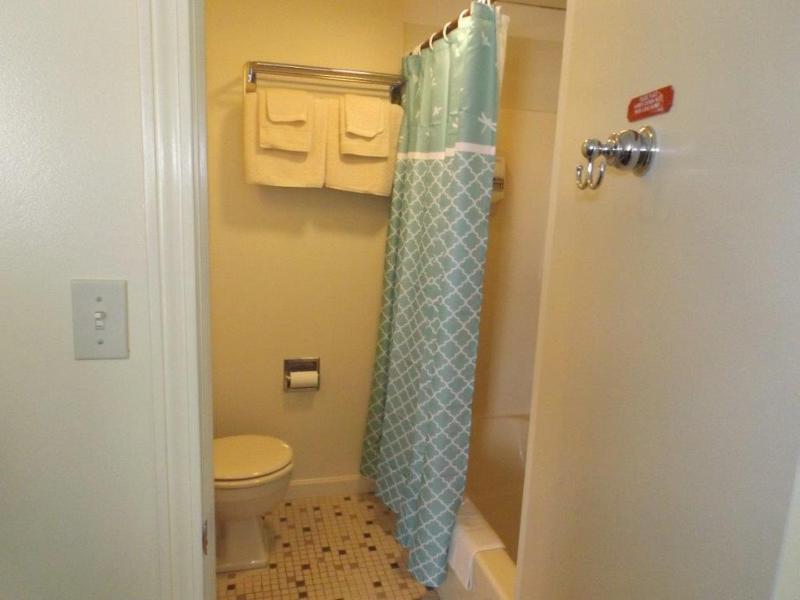 Deluxe King Room - Second Floor image 3
