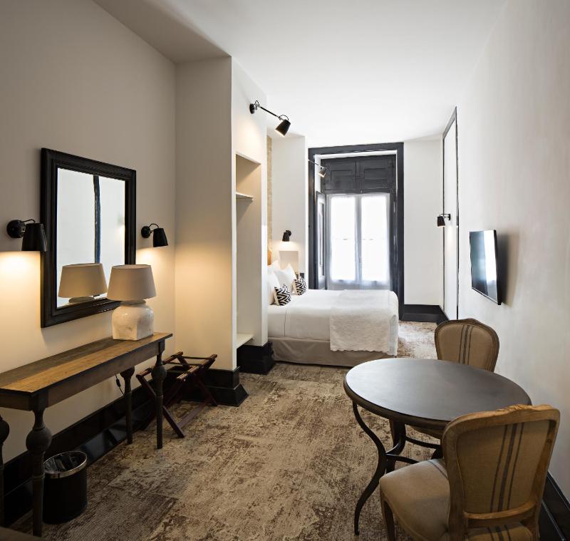 Junior Suite image 3