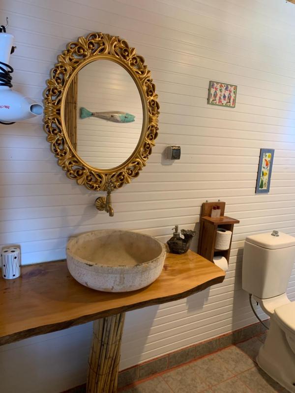 Deluxe Bungalow image 3