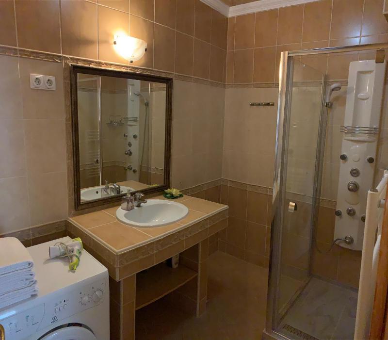 Relax Apartman - image 12
