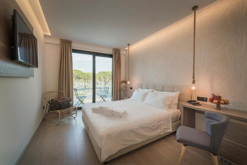 Superior Double or Twin Room image 1