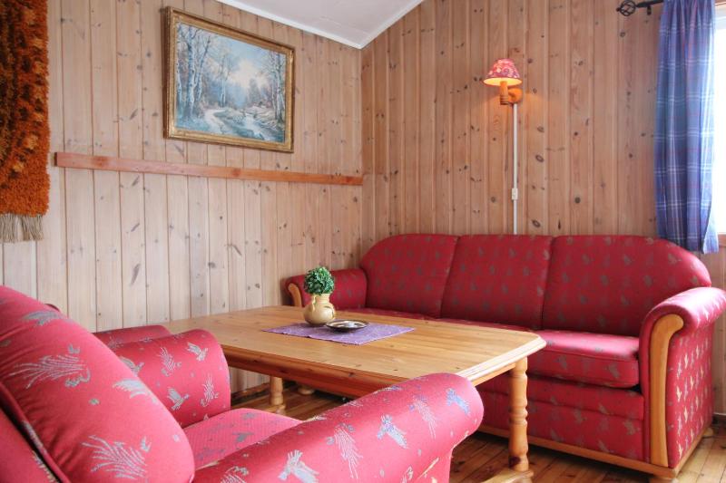 Two-Bedroom Cottage image 4