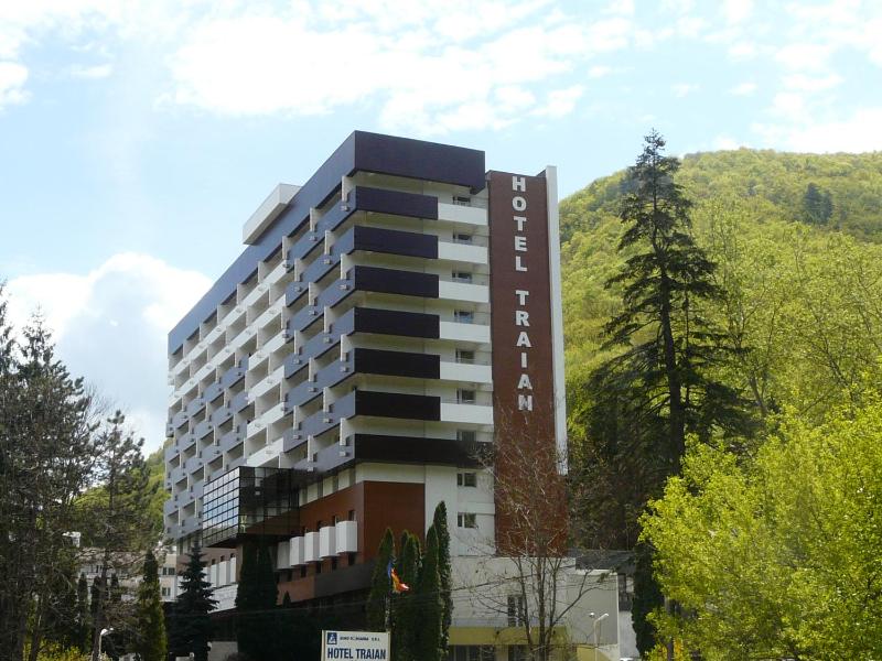 Standard Double or Twin Room with Balcony image 4