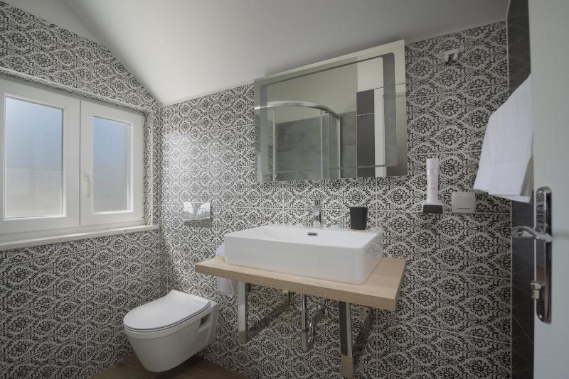 Superior Queen Room image 2
