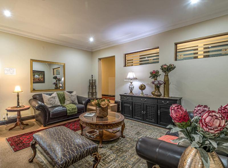 Constantia Manor Guest House - image 16