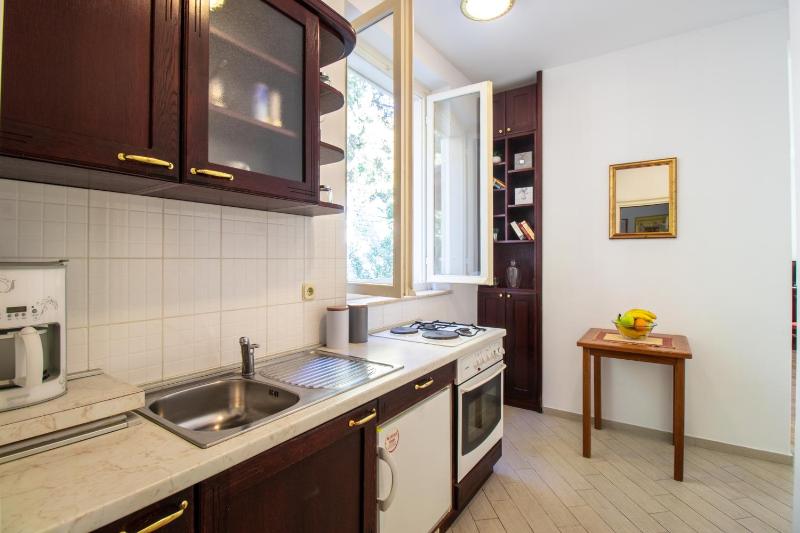 Apartment with Sea View image 2