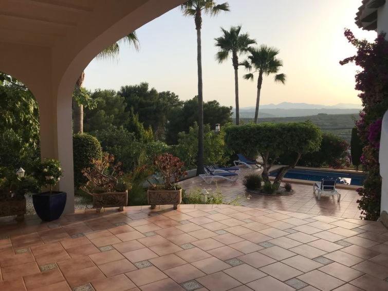 Villa image 2