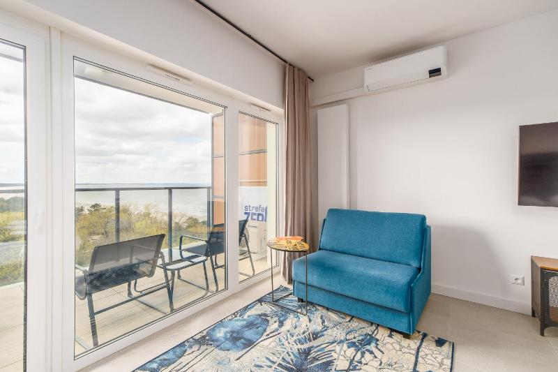 Aquamarina Prima SEASIDE Apartments by the Beach by Noclegi Renters - image 2