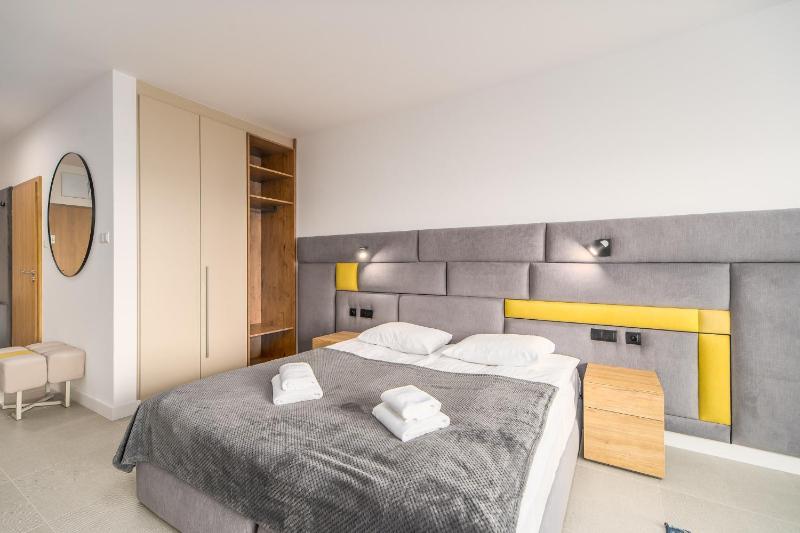 Aquamarina Prima SEASIDE Apartments by the Beach by Noclegi Renters - image 29