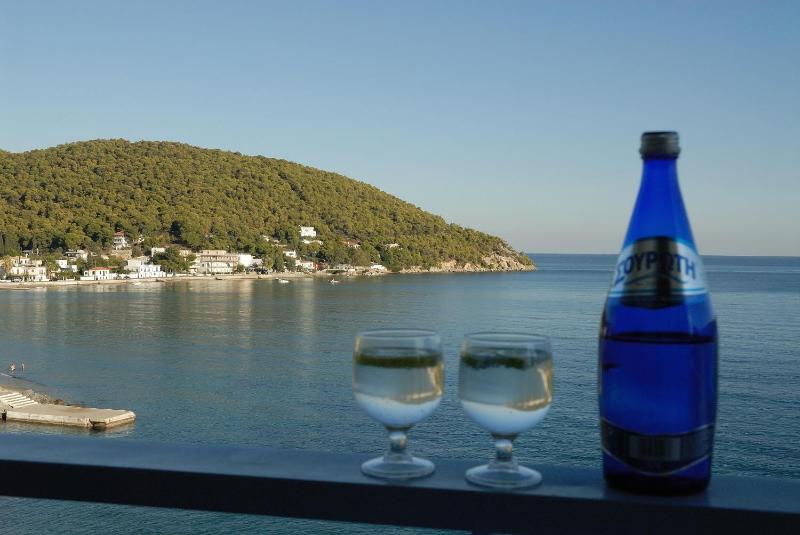 Superior Double Room Sea View with Hot Tub image 2