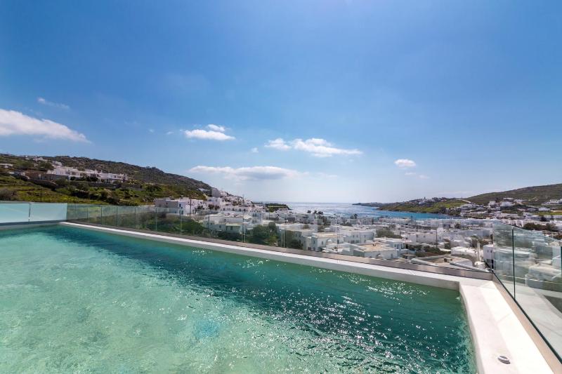 Amperian Mykonos Suites & Villas - image 10