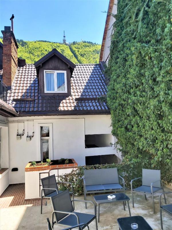 Superior Apartment image 2