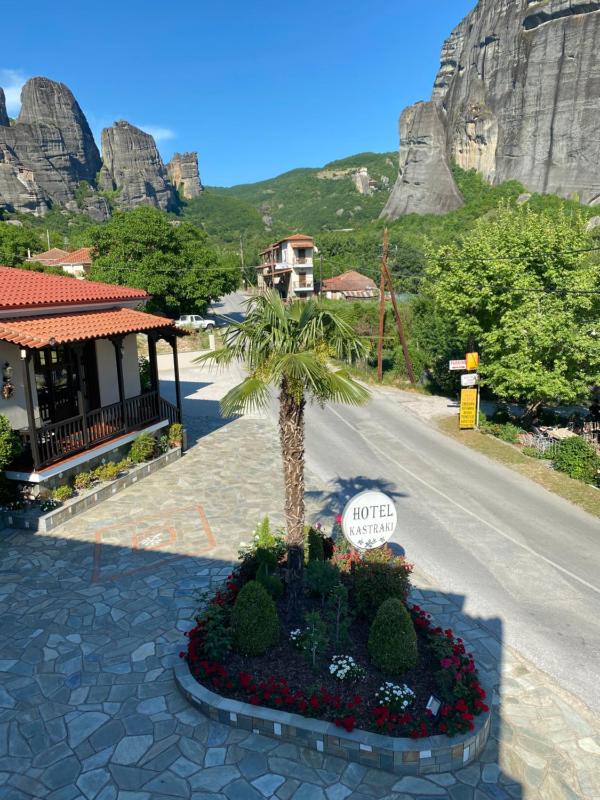 Superior Twin/Double with Panoramic Meteora View image 4