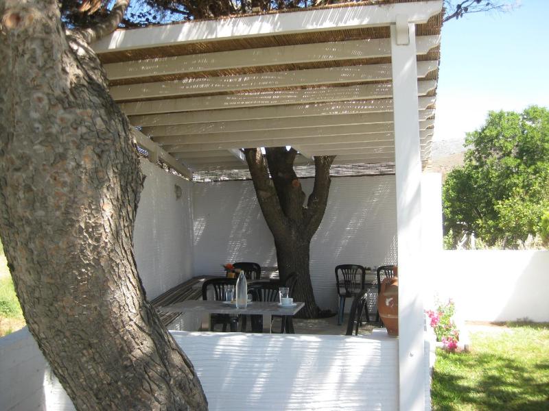 Basic Triple Room image 1