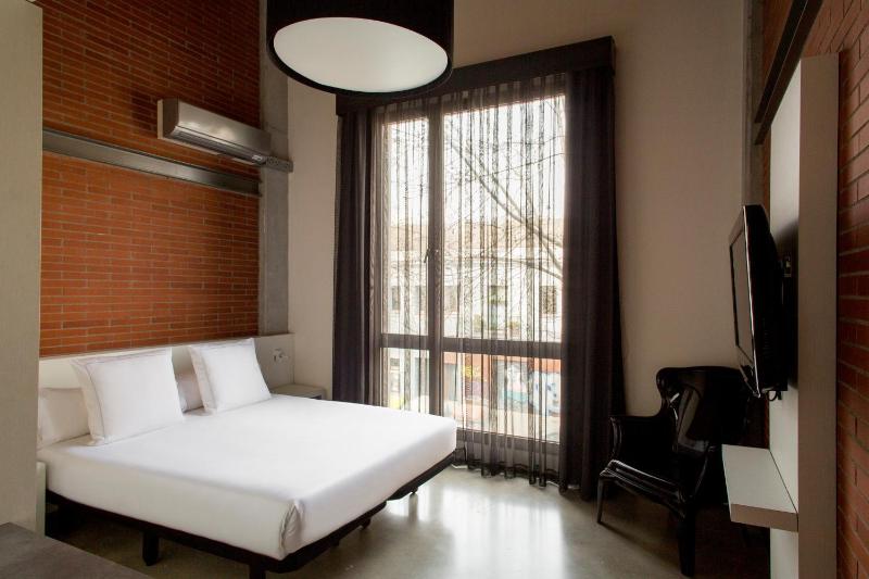 Barcelona Apartment Republica - image 12