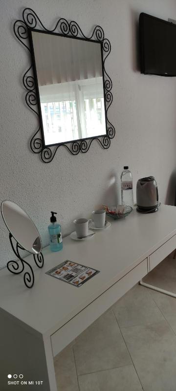 Apartamentos Cala Azul La Móra - image 4