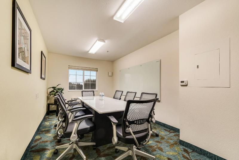 Candlewood Suites Portland Airport By IHG - image 29