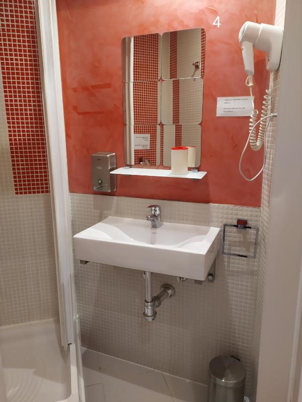 Hostal Inn Madrid - image 15
