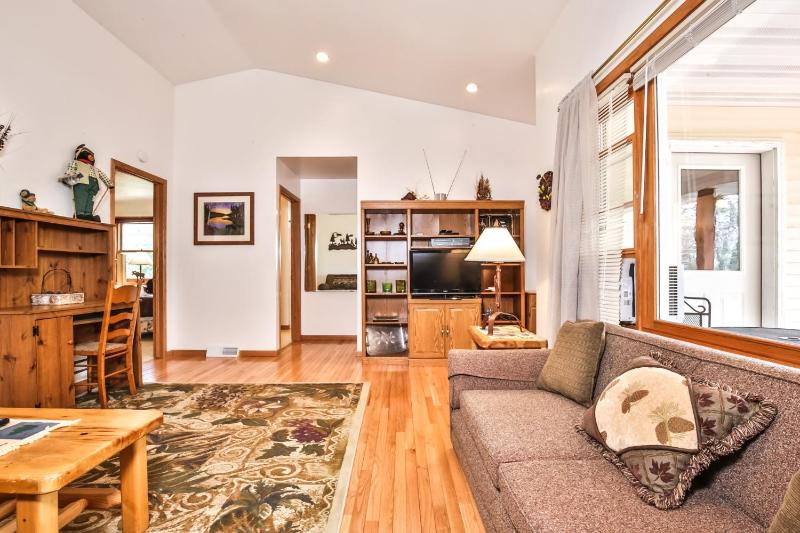 Five-Bedroom House image 3