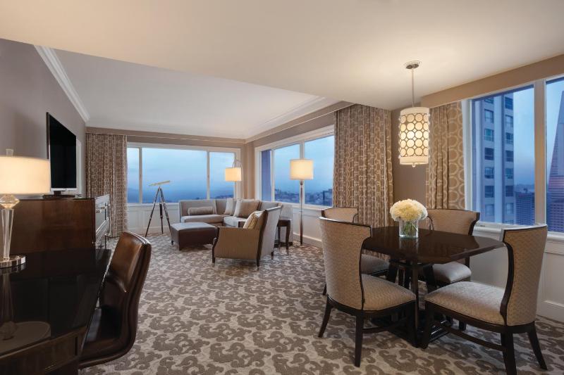 Signature Suite with Bay View and Sofa Bed