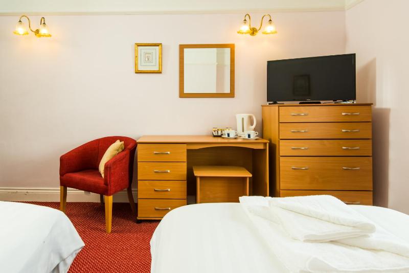 Club Double or Twin Room image 4