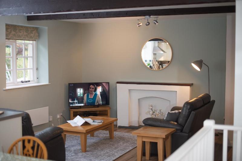 Two-Bedroom House image 3