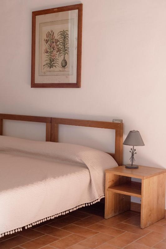 Standard Triple Room image 3