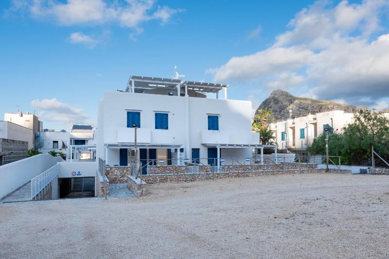 Rivazzurra Vivimare Apartment - image 9