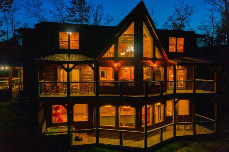 Chalet image 3