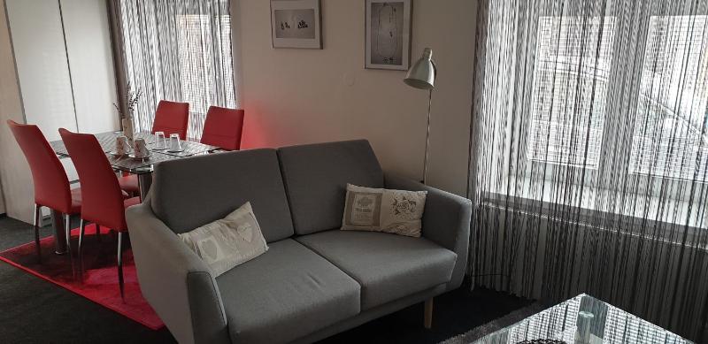 Deluxe Double Room with Bath image 2