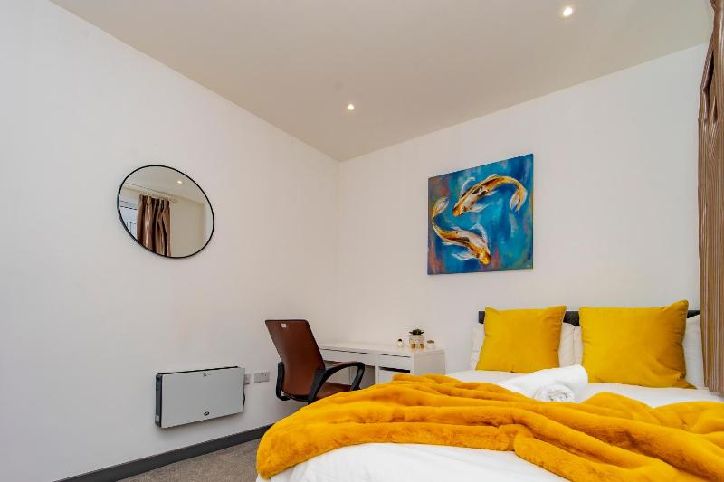 Three-Bedroom Apartment image 3