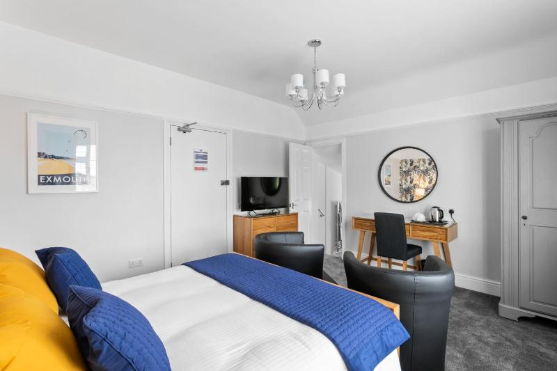 King Room image 2