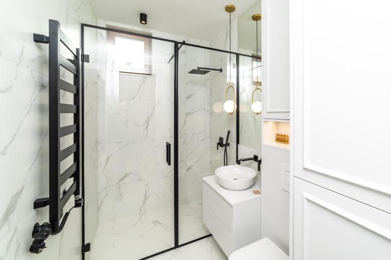 SAUNA & SPA White Deluxe with terrace by OneApartments - image 12