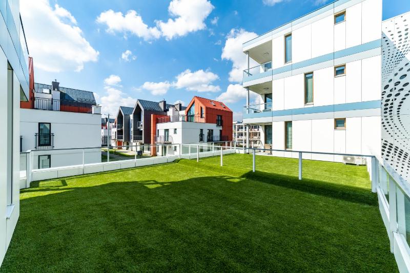 SAUNA & SPA White Deluxe with terrace by OneApartments - image 14
