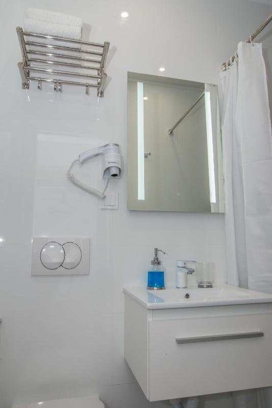 Apartment with Sea View image 3