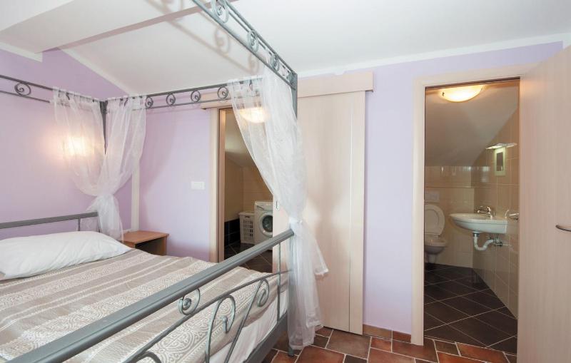 Four-Bedroom Holiday Home image 3