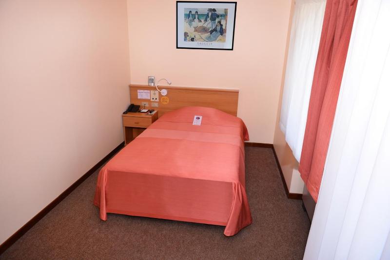 Standard Single Room image 1