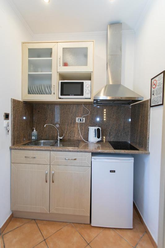 Magda's Hotel Apartments - image 3