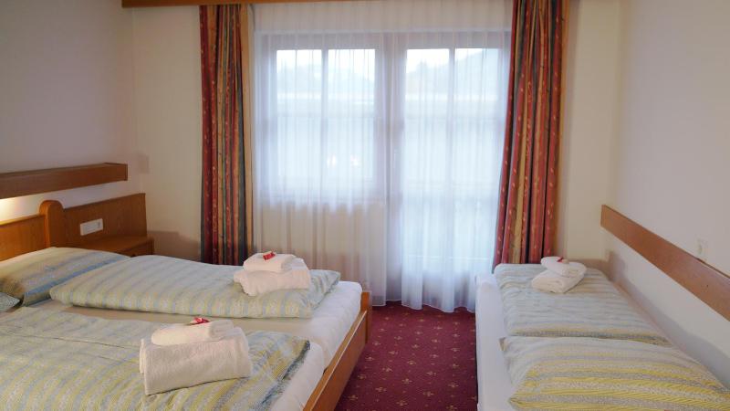 Triple Room image 3