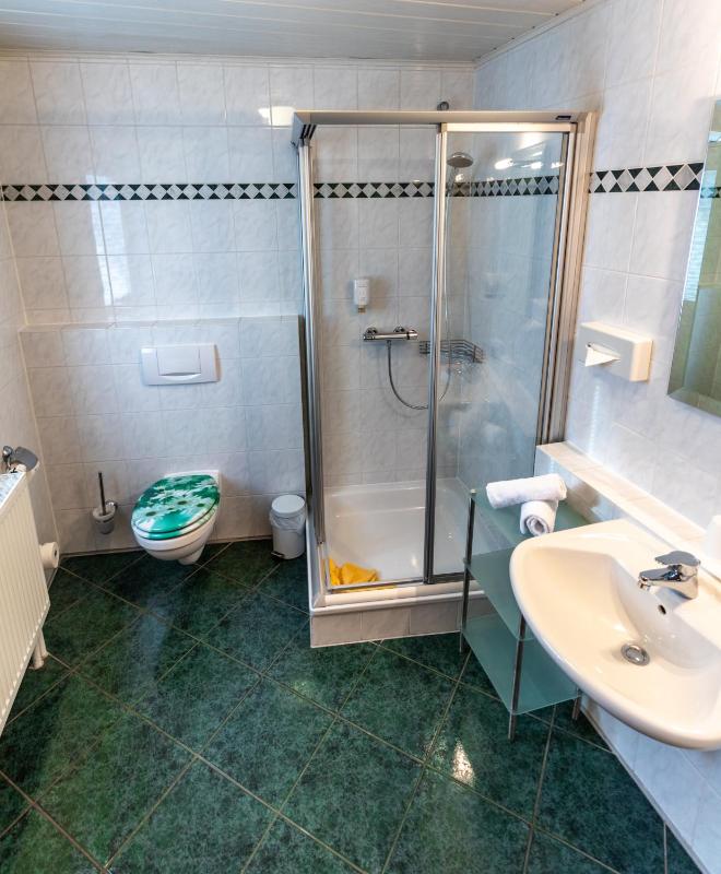 Double Room with Balcony image 3