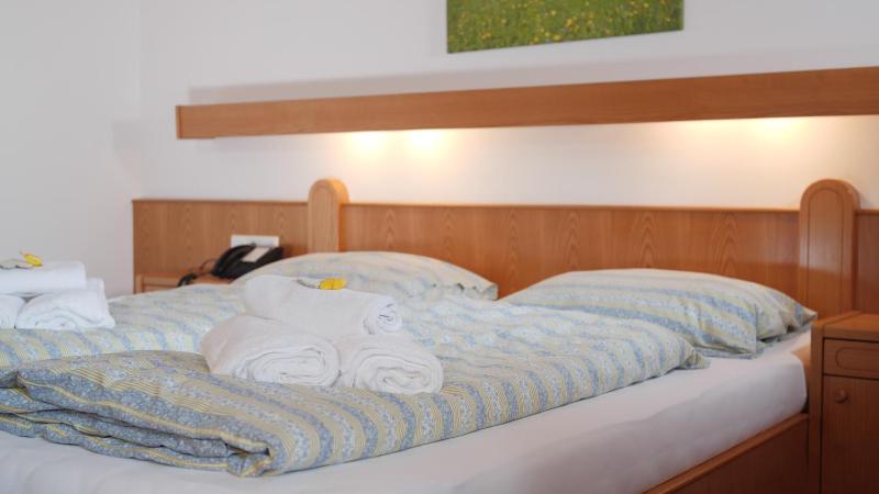 Economy Double Room without Balcony image 1