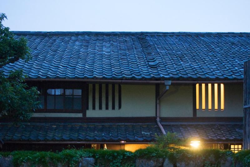 Demizu Meiji-Era Machiya in Kyoto - image 6