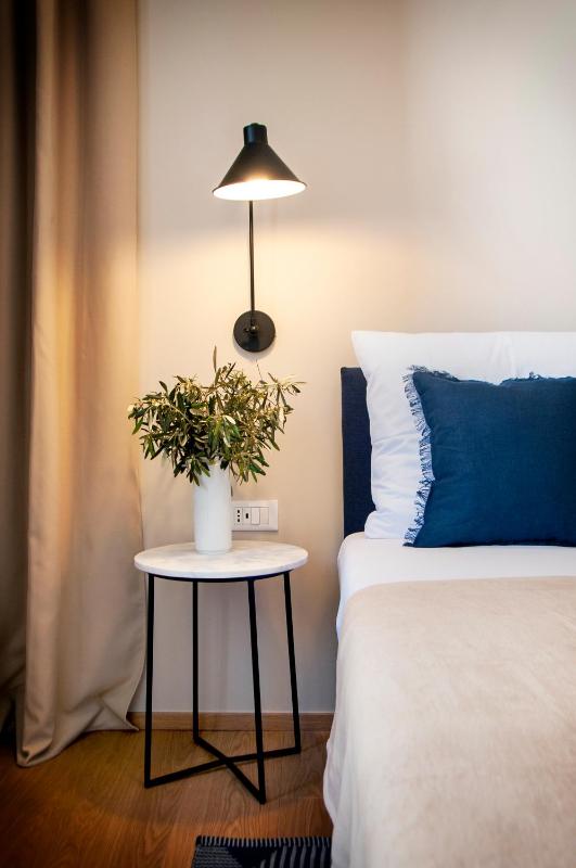 One-Bedroom Apartment image 2