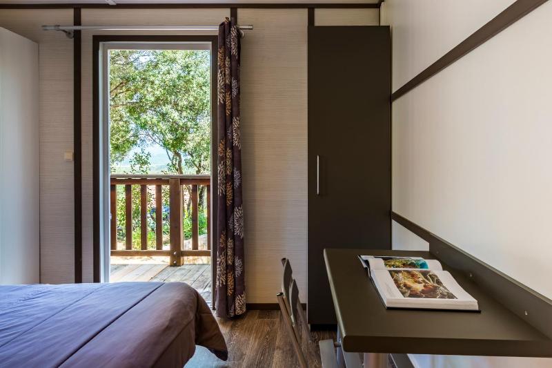 Two-Bedroom Chalet (5 Adults) image 3