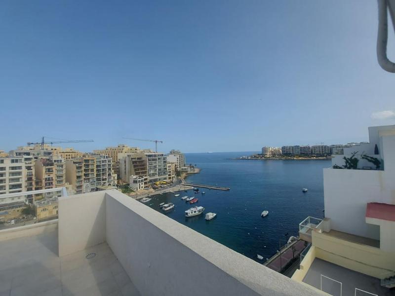 St Julians Bay Sea Front Apartments - image 12