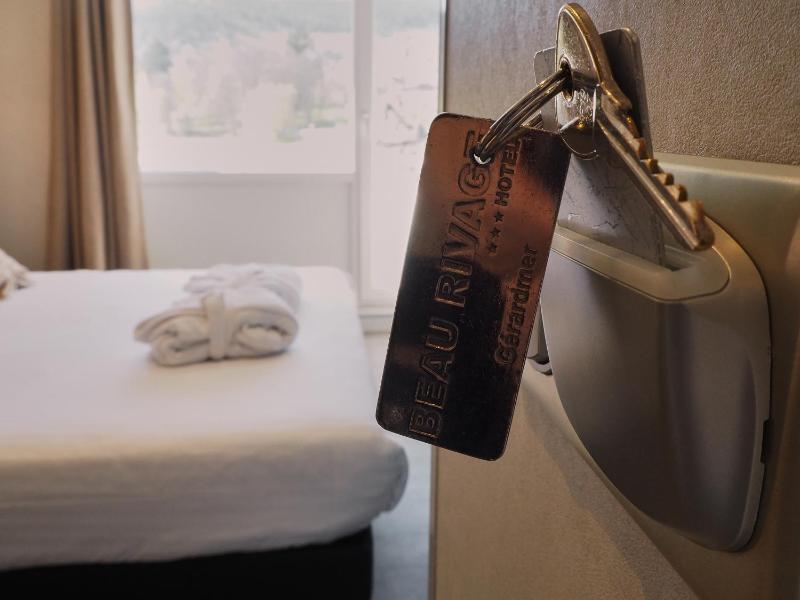 Double or Twin Room with Lake View image 1