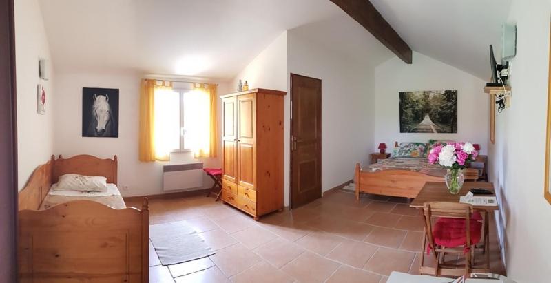 Family Room with Garden View with Summer Kitchen image 2
