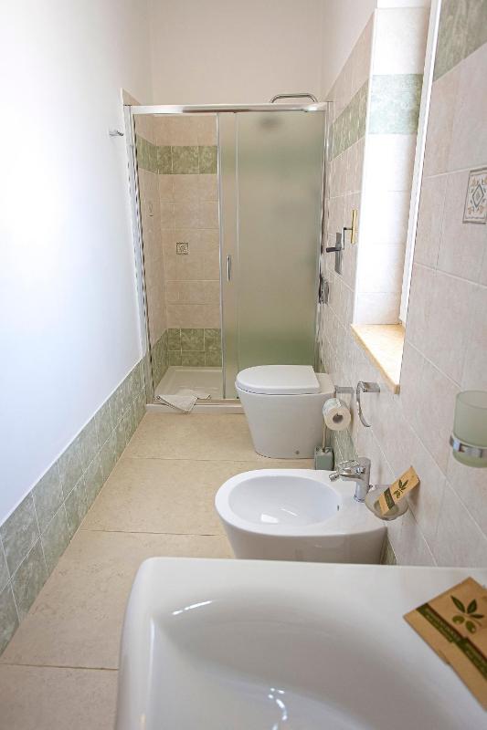 Triple Room image 3