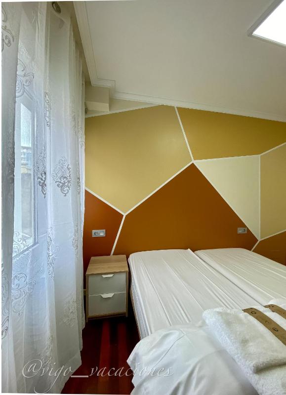 One-Bedroom Apartment image 4